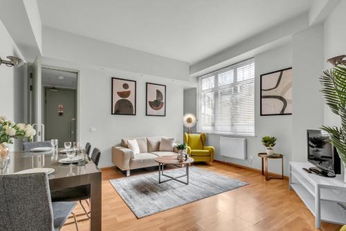 MySquare Contemporary Serviced Apartments in City of London - Tap to explore photos