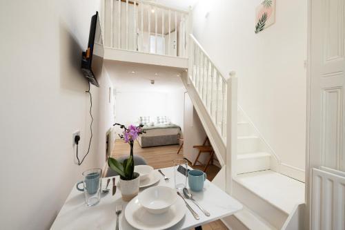Charmstay Swiss Cottage Room Type - Superior Studio