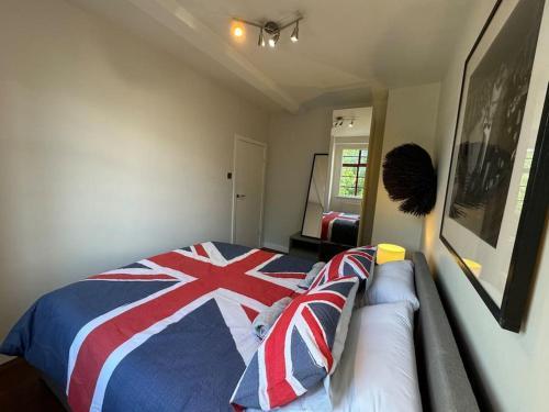 Central stylish 1 bed Hyde Park