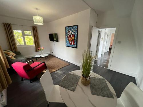 Cozy 2 bedroom flat Tower Bridge / Bermondsey - Tap to explore photos