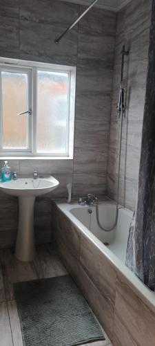 Greenwich Homestay - Tap to explore photos
