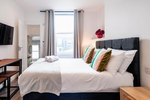 Fulham Urban Suites - Tap to explore photos
