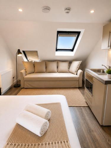 Fulham Urban Suites - Tap to explore photos