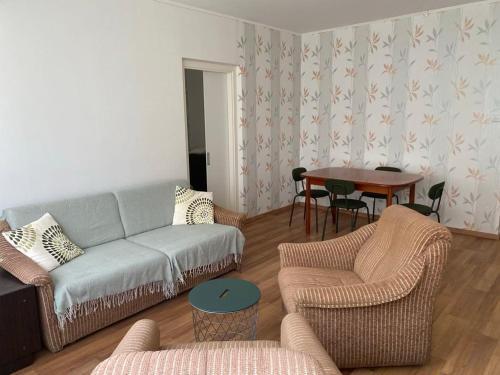 Greenwich Skyline Retreat - 2bed flat - Tap to explore photos
