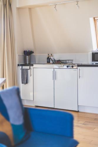 Hub townhouse - Tap to explore photos