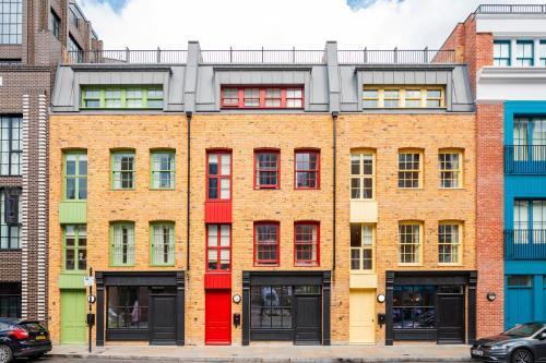 Arcore Premium Apartments Spitafields Room Type - Three-Bedroom Apartment with Balcony Arcore Premium Apartments Spitafields Room Type - Three-Bedroom Apartment with Balcony