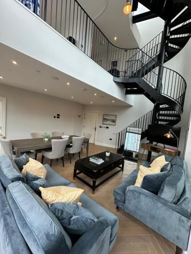 Arcore Premium Apartments Spitafields - Tap to explore photos