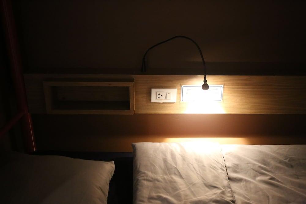 Here We Go Bangkok Room Type - 6-Bed Mixed Dorm Room