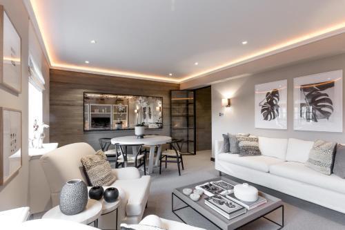 Knightsbridge & Chelsea Lux apartments - Tap to explore photos