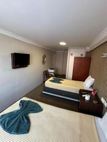 Hotel Metropol 1 Room Type - Twin Room with Private Bathroom