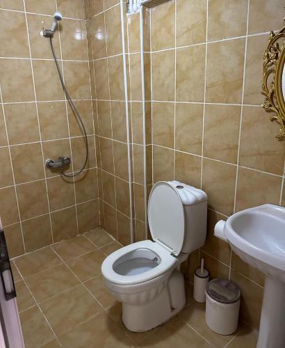 Hotel Metropol 1 Room Type - Quadruple Room with Private Bathroom Hotel Metropol 1 Room Type - Quadruple Room with Private Bathroom