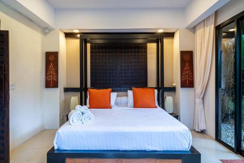 Balinese 2 Bedroom Private Pool Villa KBR11 - Tap to explore photos