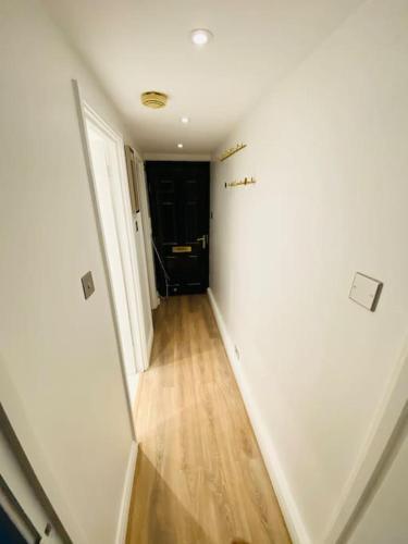 Lovely HotelStyle Apartment - Central London - Tap to explore photos