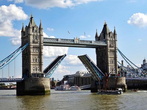 Lovely one bed flat London Bridge - Tap to explore photos