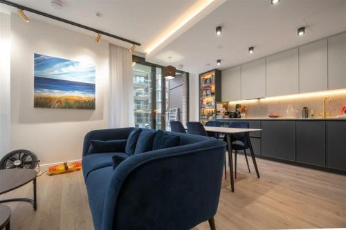 Central of London 2Bedroom Apartment - Tap to explore photos