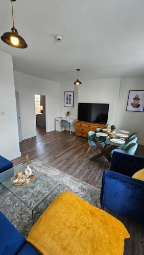 Luxury Apartment Chelsea- Fulham - Tap to explore photos