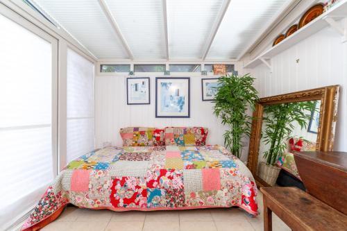 Charming and Spacious 1 BR flat in Battersea - Tap to explore photos