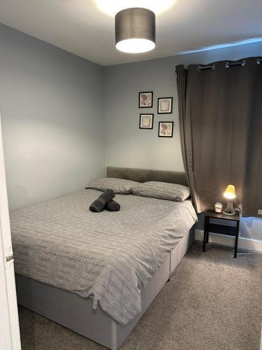 Cosy 2 BEDROOMS Apartment - Tap to explore photos