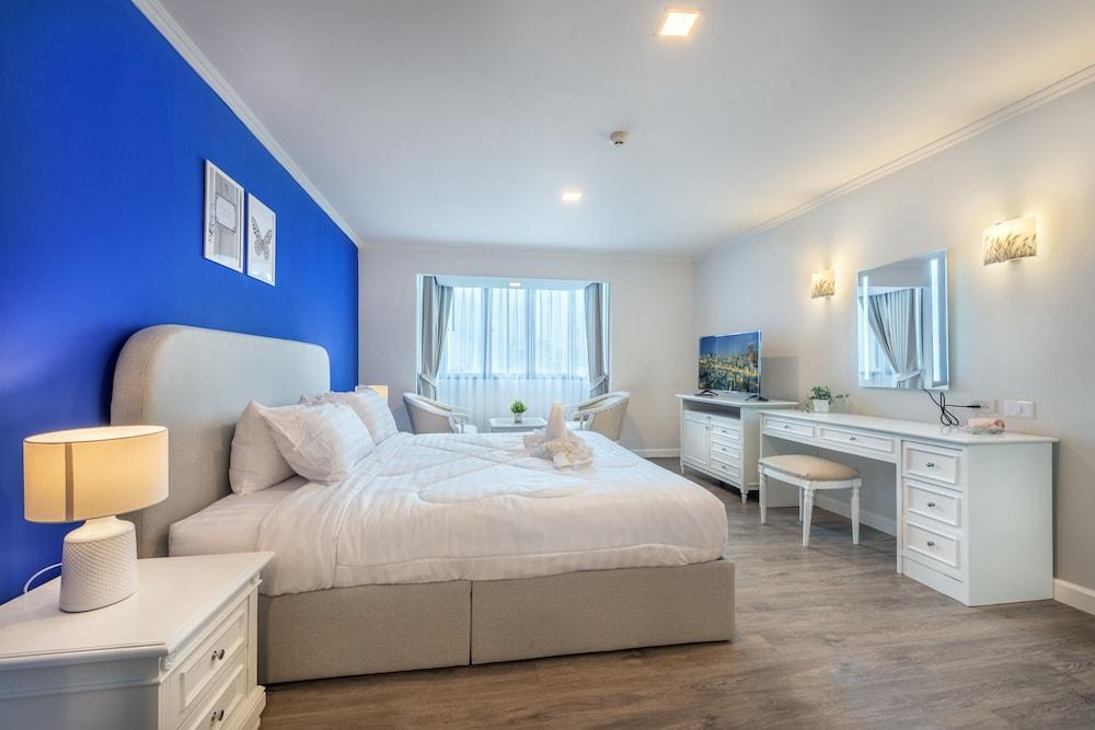 Neom Town Residence Room Type - Deluxe Apartment, City View