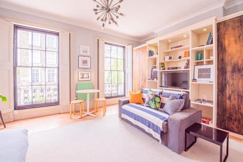 Picturesque Flat in Camden Town - Tap to explore photos