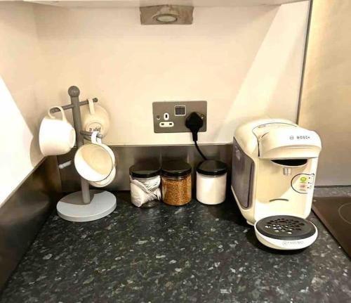 O2 Excel city airport apartment - Tap to explore photos