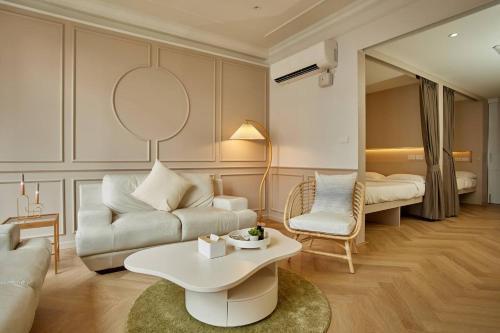 HABI Surawong-Silom