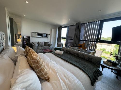 FT10 Brick Lane Apartments Room Type - Superior Double Room