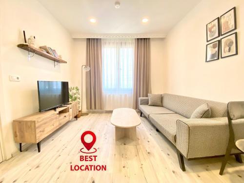 Historical comfy flat in Beyoğlu tophane, galata - Tap to explore photos