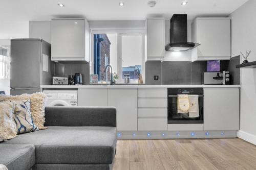 homely - King's Cross Central London Apartments - Tap to explore photos