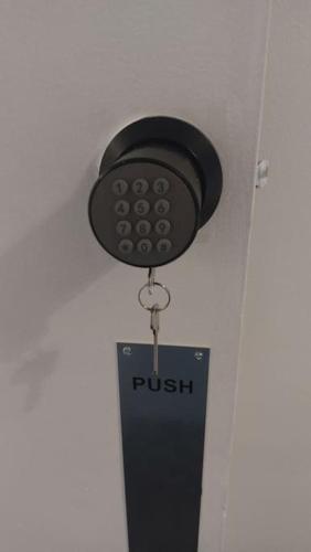 St Pancras Private Rooms Room Type - Double Room with Shared Bathroom