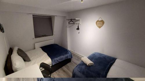 St Pancras Private Rooms Room Type - Economy Quadruple Room with Shared Bathroom St Pancras Private Rooms Room Type - Economy Quadruple Room with Shared Bathroom