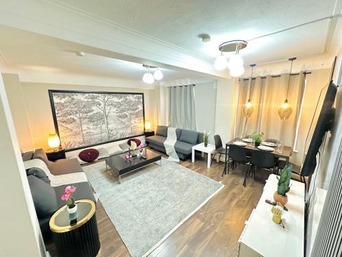 Hyde Park Comfortable Two Bedroom Apartment Room Type - Two-Bedroom Apartment Hyde Park Comfortable Two Bedroom Apartment Room Type - Two-Bedroom Apartment