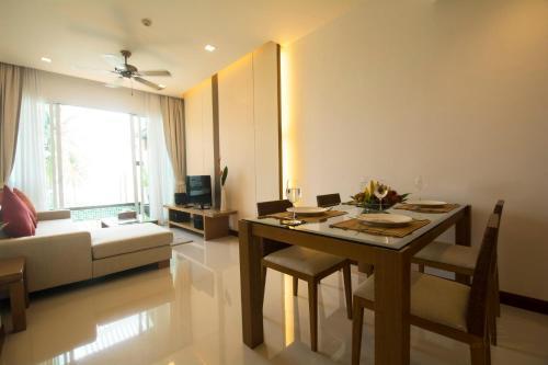 Krabi Seaview Penthouse - Tap to explore photos