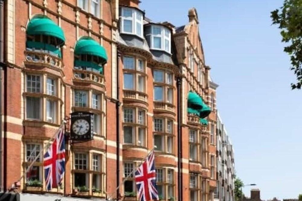 The Cadogan Suite by Harrods
