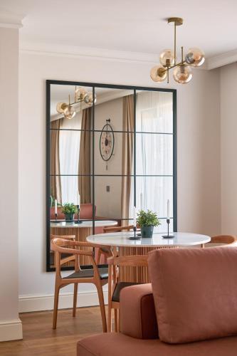 Lagirio Residence Taksim - Tap to explore photos