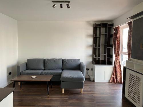 Two Bedroom apartment with river view - Tap to explore photos