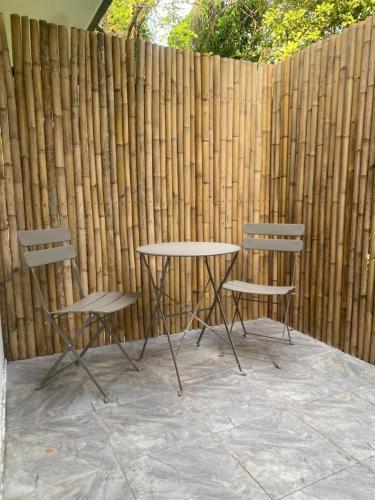 Villa Manuia Studio Room - 500m To The Beach - Tap to explore photos