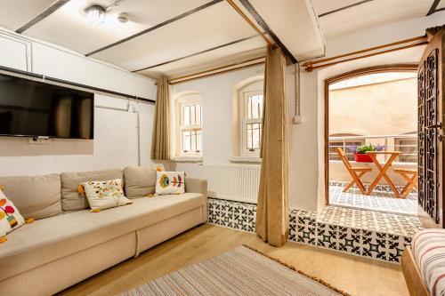 Armel Homes Galata - Tap to explore photos