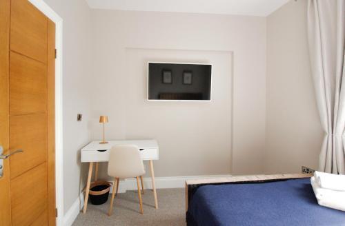 Barbican Rooms - Tap to explore photos