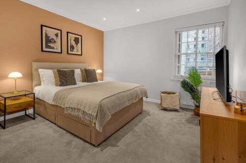 Be London - The Russell Square Residences - Tap to explore photos