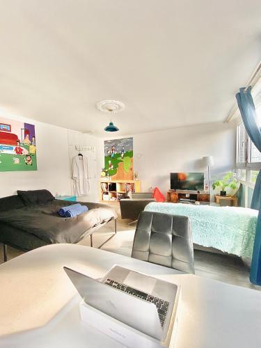 Canary Wharf Serviced Apartement - Tap to explore photos