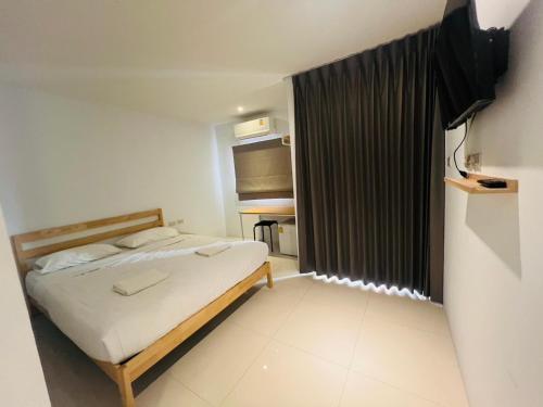 Pattaya inn hotel Room Type - Double Room with Balcony