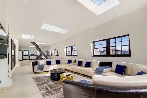 Belgravia Residences - Tap to explore photos
