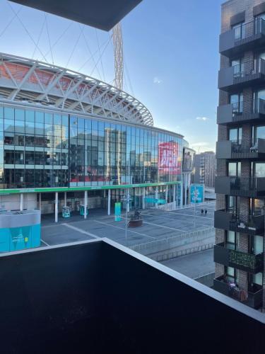 Perfect flat next to Wembley Stadium - Tap to explore photos