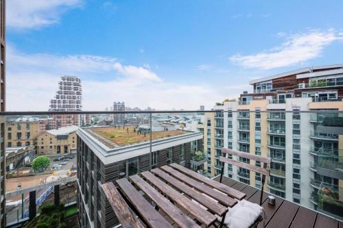 Central luxury 2 Bed apartment - Tap to explore photos