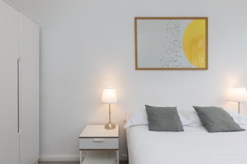 Primrose Apartment - Large 2 BR Apart - Tap to explore photos