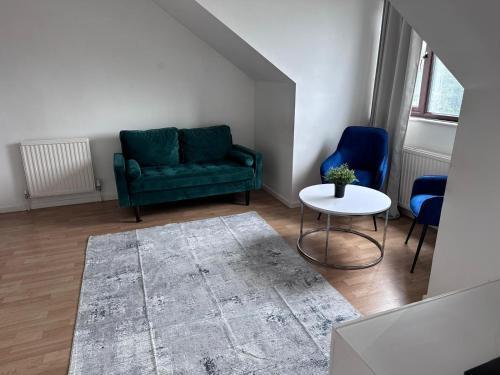 Cosy 1 bed apartment - Tap to explore photos