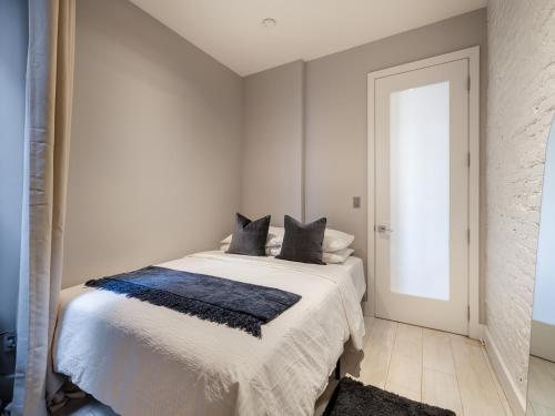 Cozy & Convenient Midtown Condo-Hotel! - Tap to explore photos