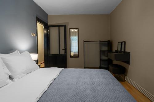 Cosy & Cental 3BR Apt. In Besiktas