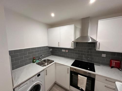 Room in Central London Zone 1 - Tap to explore photos